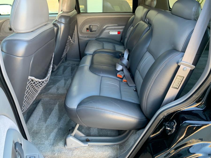 Детали интерьера Chevrolet Tahoe Limited (GMT840) 2000 года  (фото 109 из 233)